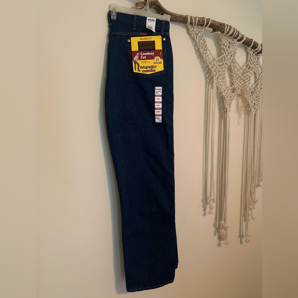 BRAND NEW Men’s Cowboy Cut Wranglers 38”x32”